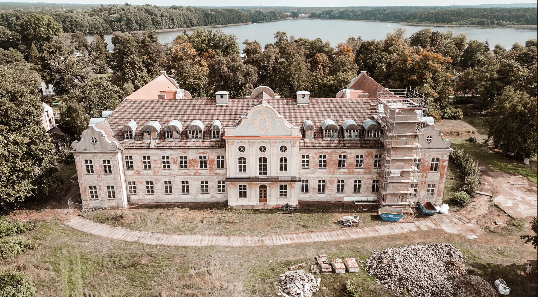 Historische Front des Immobilienprojekts Schloss Fürstenberg